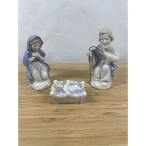 Josef Originals Nativity Set Mary Joseph Baby Jesus Porcelain Sri Lanka